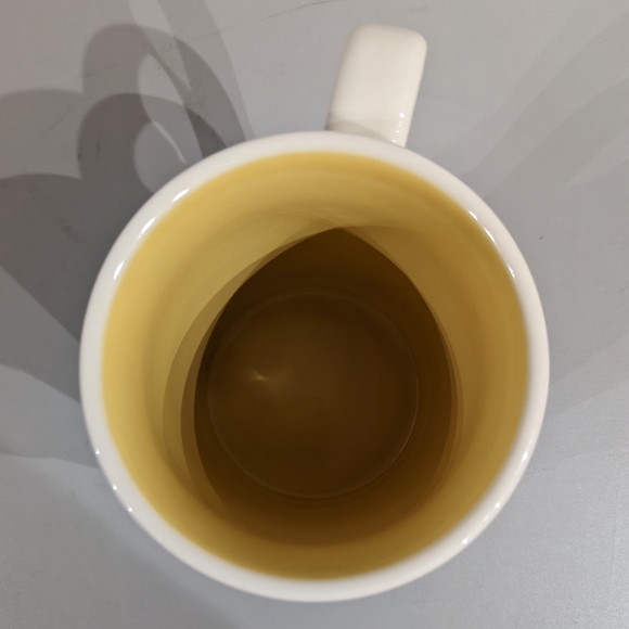 Magenta Baby chick with footprints mug - Picture 7 of 8